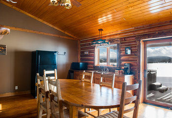 Lodge Bar N Ranch
