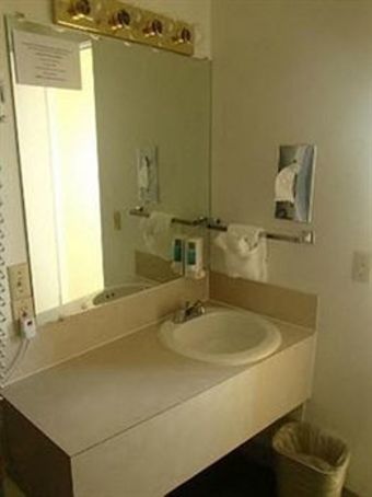 White Buffalo Hotel