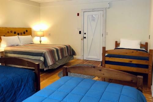 Posada Trailside Inn