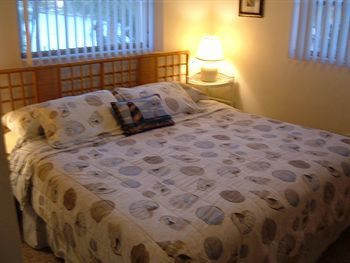 Hotel Hideaway Waterfront Resort