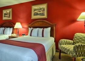 Clarion Hotel