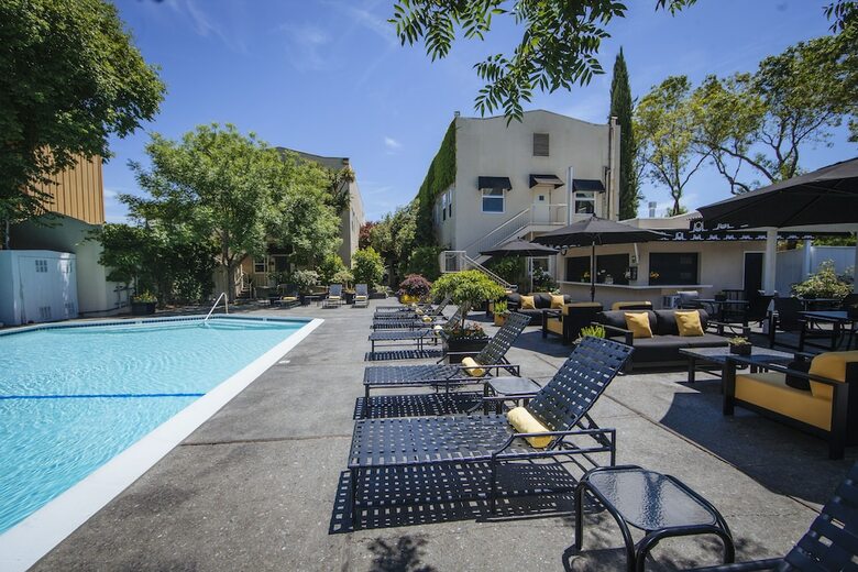 Mount View Hotel & Spa