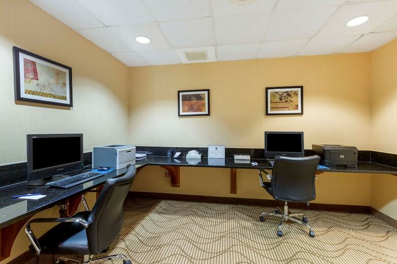 Hotel Comfort Suites Manassas