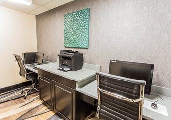 Motel Comfort Suites Pineville
