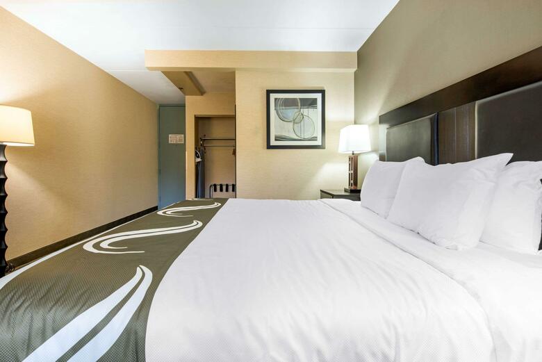 Hotel Quality Inn & Suites