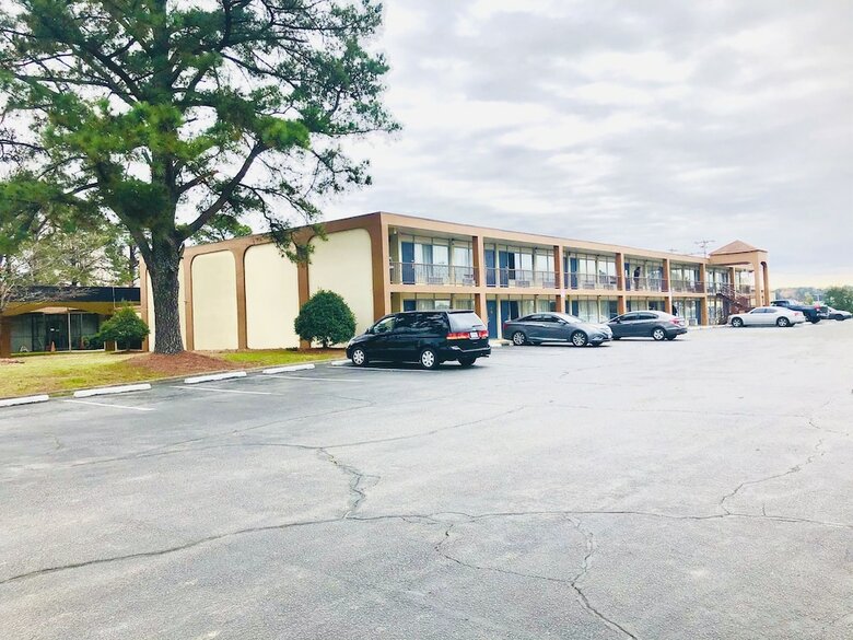 Hotel Americas Best Value Inn - Wilson