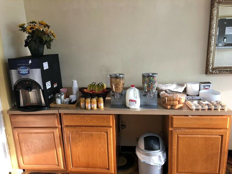 Hotel Americas Best Value Inn - Wilson