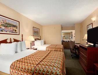 Motel Baymont Inn & Suites - Calhoun