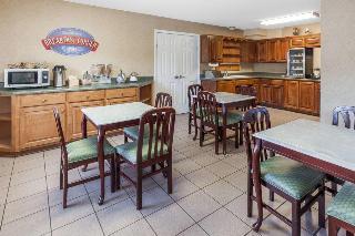 Motel Baymont Inn & Suites - Calhoun