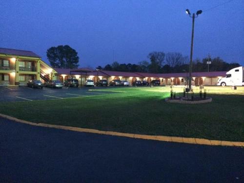 Duffys Motel - Calhoun