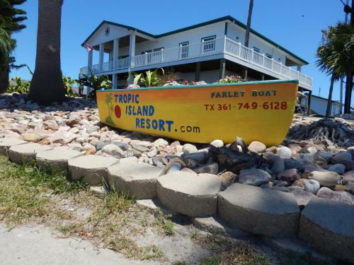 Motel Tropic Island Resort