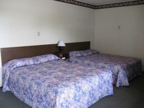 Clarketon Motel - Maggie Valley