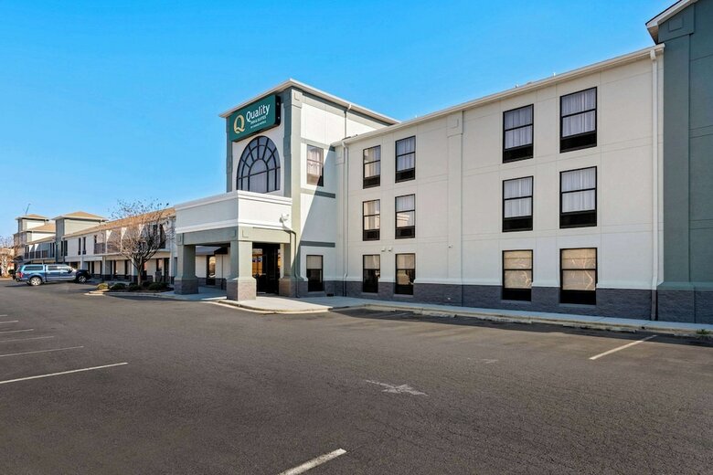 Hotel Quality Inn & Suites Matthews