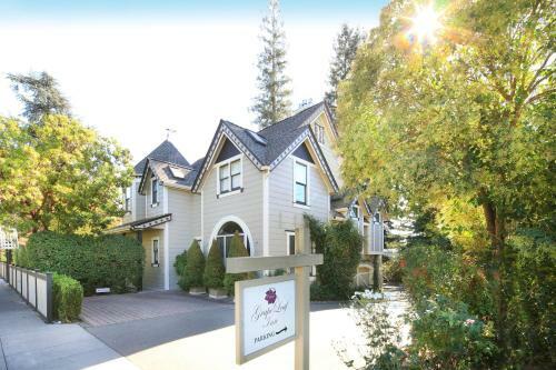 Bed & Breakfast The Grape Leaf Inn