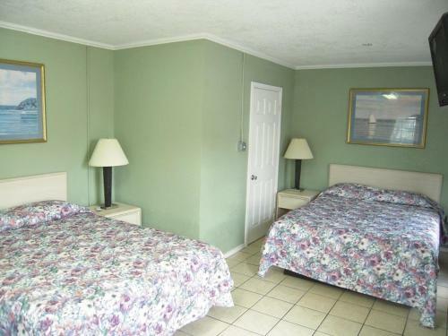 Motel Bayfront Cottages