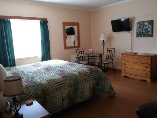 Hotel Riverbend Lodging