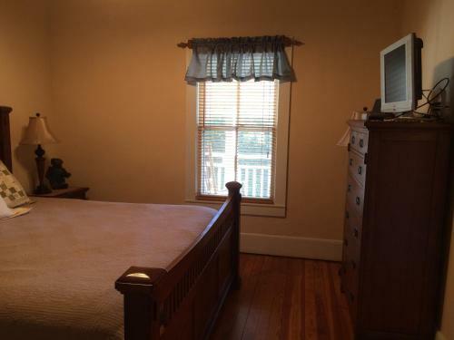 Hostal Calhoun House Inn & Suites