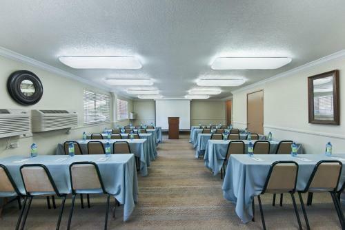 Hotel Oxford Inn & Suites Lancaster