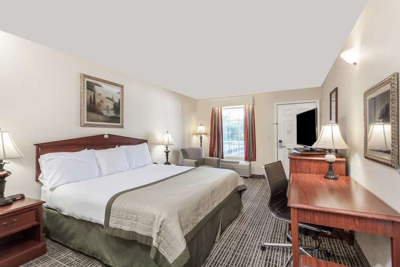 Motel Baymont Inn & Suites Hickory