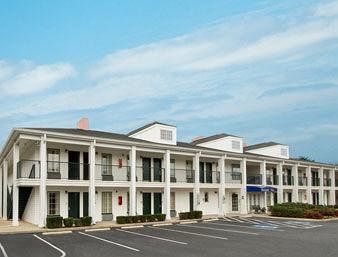 Motel Baymont Inn & Suites Hickory