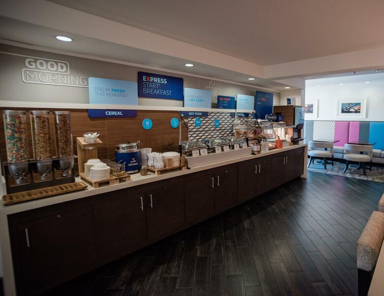 Hotel Holiday Inn Express Hickory - Hickory Mart
