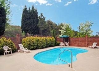 Hotel Days Inn & Suites - Hickory