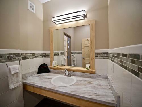Hotel Caberfae Peaks Ski & Golf Resort