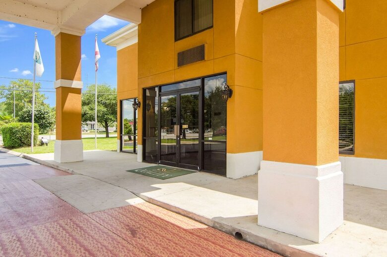 Hotel Quality Inn Saraland