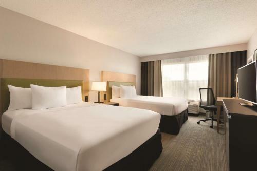 Hotel Country Inn & Suites Brooklyn Center