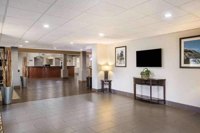 Hotel Comfort Suites Forsyth