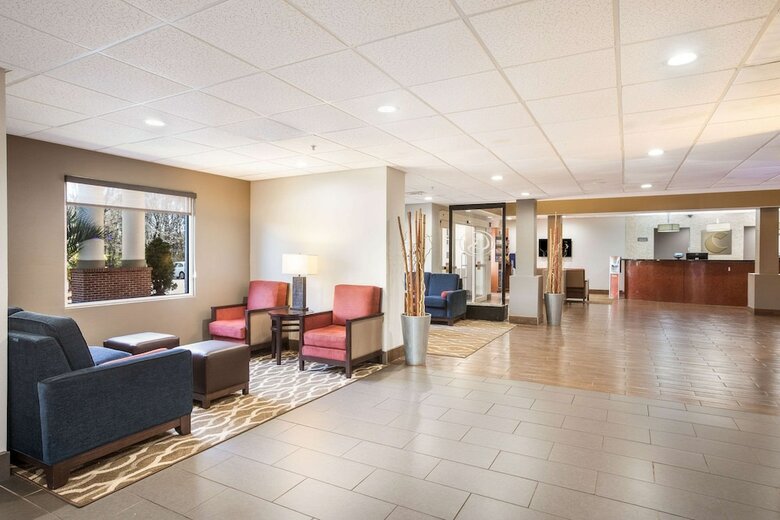 Hotel Comfort Suites Forsyth