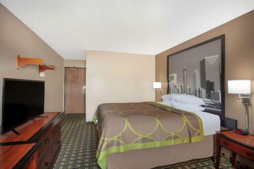 Super 8 Hotel