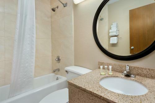 Super 8 Hotel