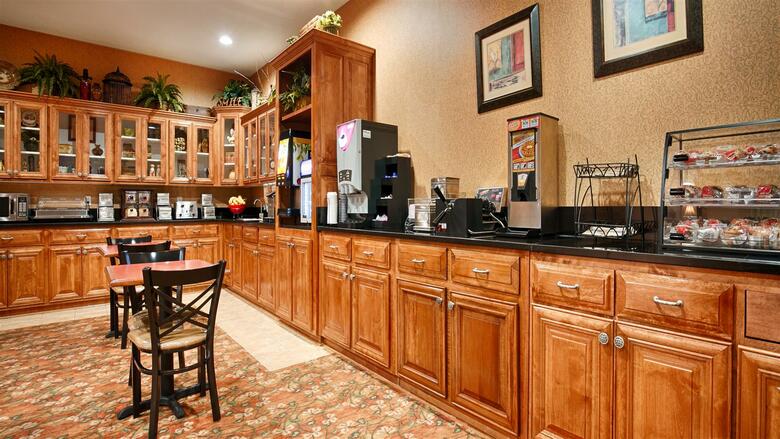 Hotel Best Western Plus Bradbury Inn And Suites