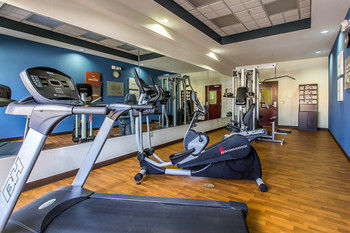 Hotel Comfort Suites Waycross