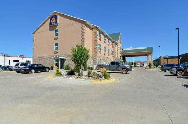Best Western Plus Heritage Hotel And Suites