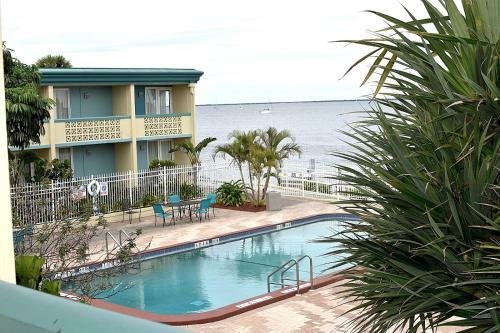 Punta Gorda Waterfront Hotel & Suites