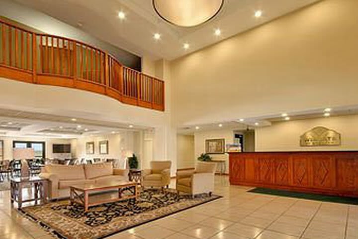 Hotel Wingate By Wyndham Cedar Falls