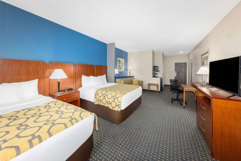 Hotel Comfort Suites Pratt