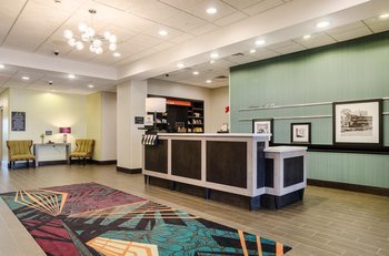 Hotel Holiday Inn Express Pratt