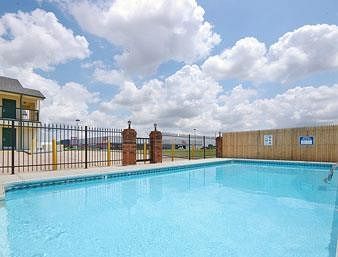 Hotel Days Inn Pratt