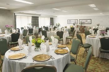 Hotel Doubletree By Hilton Campbell - Pruneyard Plaza
