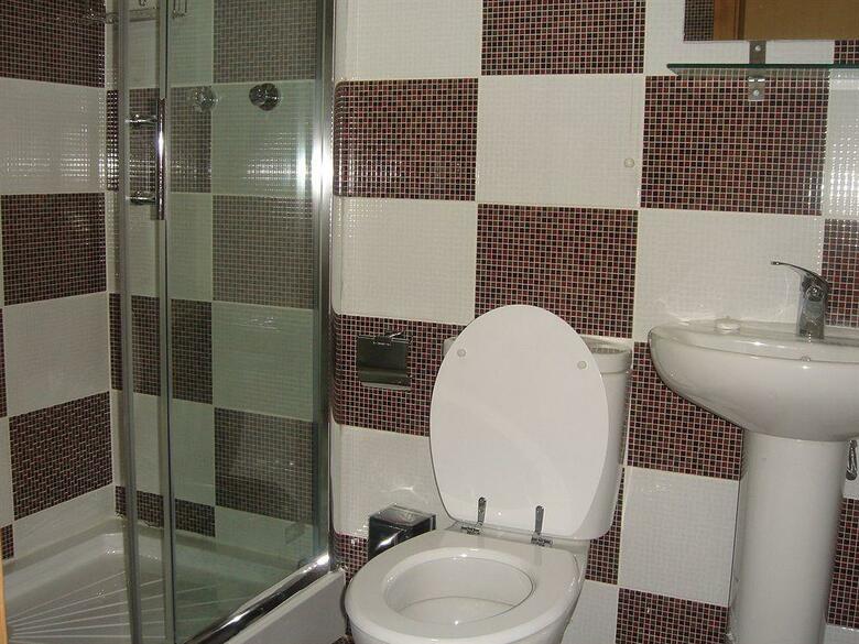 Hostal Downtown Guest House