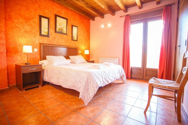 Agroturismo El Bulin De Paredes