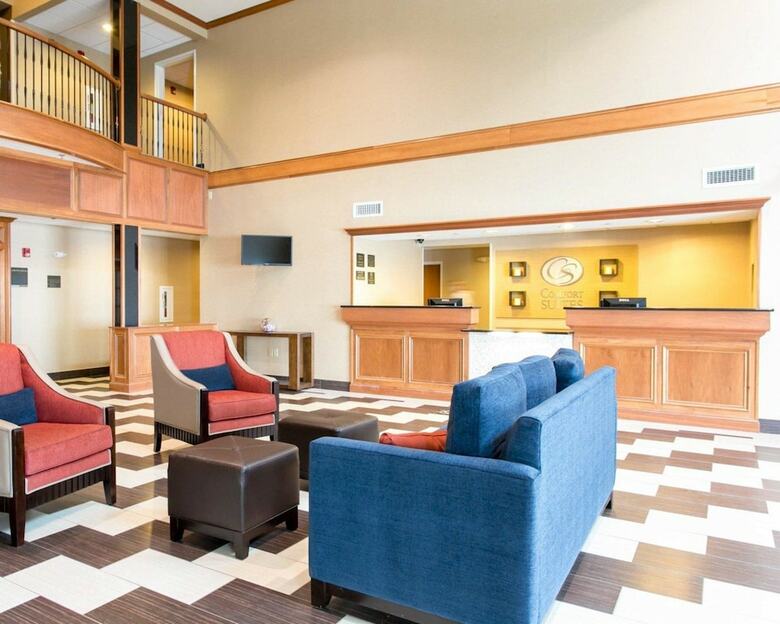 Hotel Comfort Suites Benton Harbor