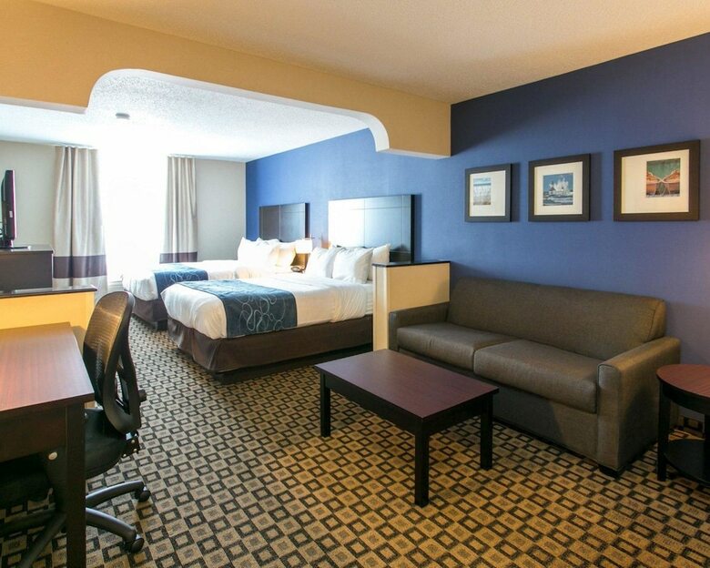 Hotel Comfort Suites Benton Harbor