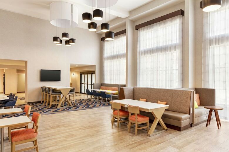 Hotel Hampton Inn & Suites Valparaiso