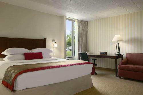 Hotel Ramada Greensburg