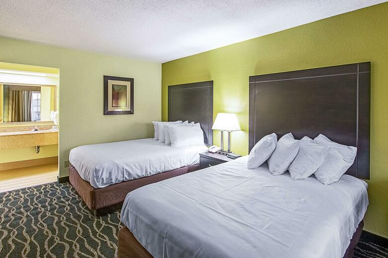 Hotel Clarion Inn Airport
