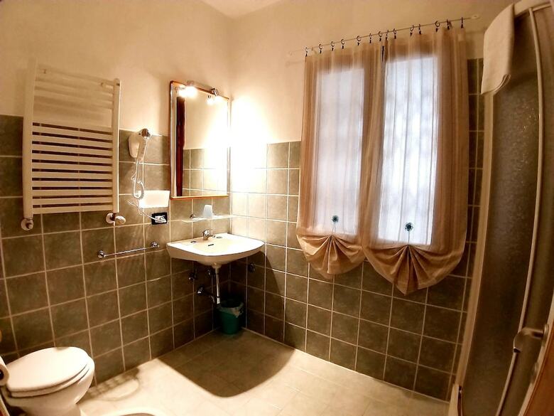 Hotel Enza